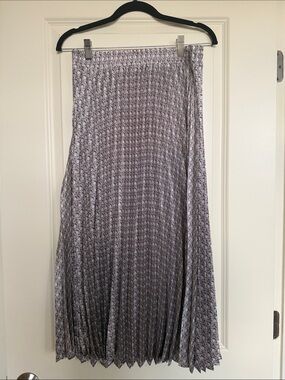 Max Studio Gray Pleated Geometric Maxi Skirt